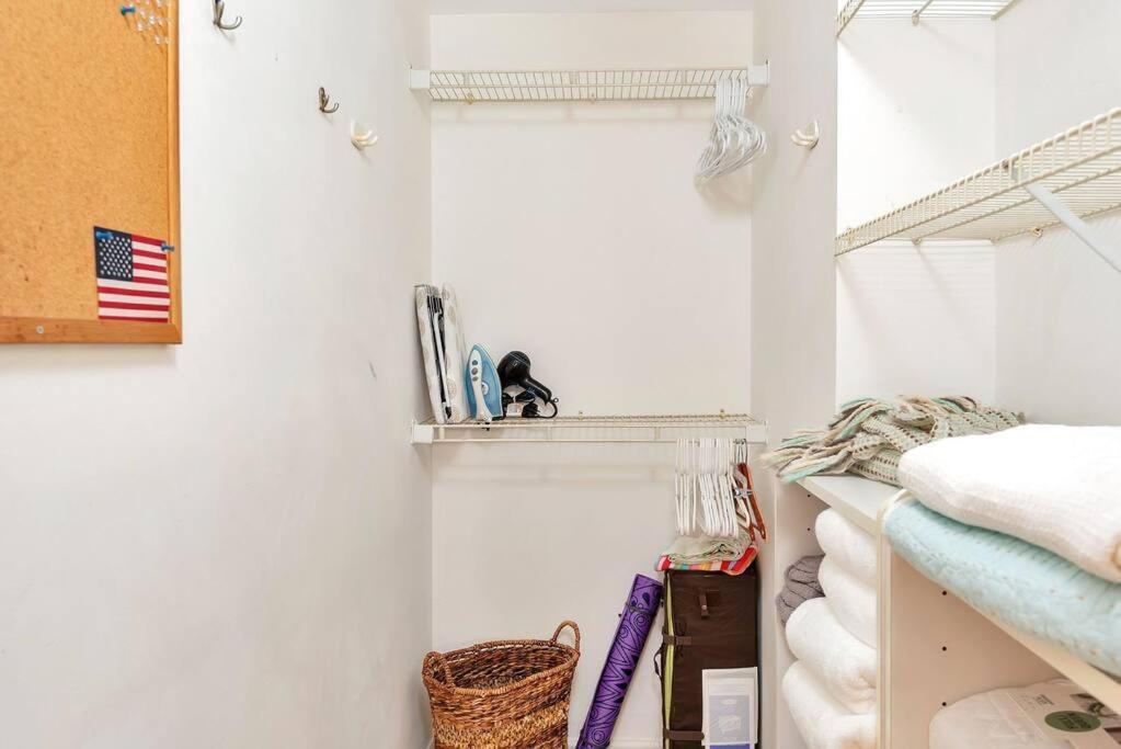 Charming Studio W Pool One Mile To Beach Pets Welcome Lake Worth Beach Esterno foto